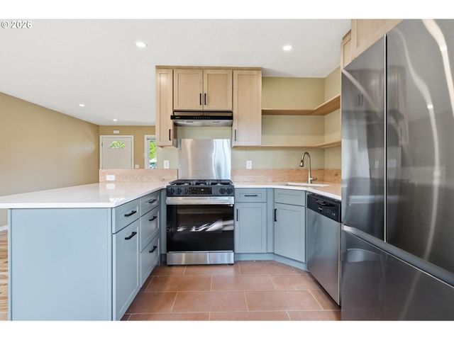 8723 N CHASE Ave, Portland, OR 97217