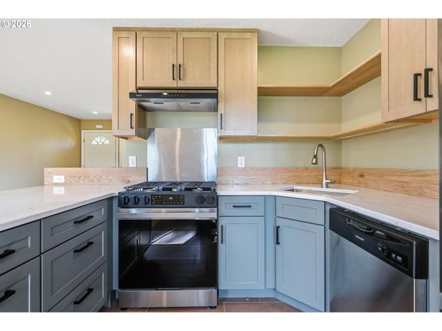 8723 N CHASE Ave, Portland, OR 97217