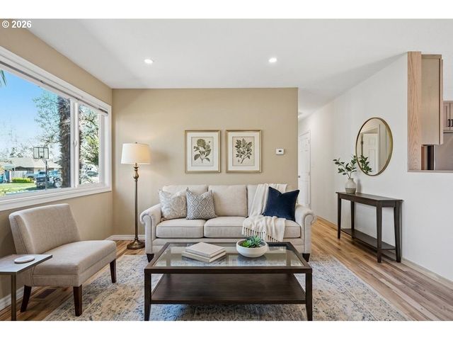 8723 N CHASE Ave, Portland, OR 97217