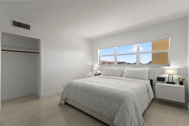 3100 NE 48th Court 413, Lighthouse Point, FL 33064