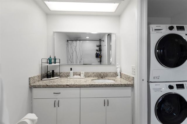 3100 NE 48th Court 413, Lighthouse Point, FL 33064