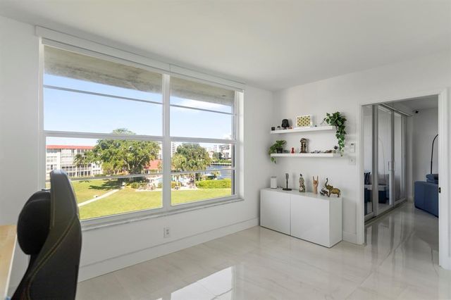 3100 NE 48th Court 413, Lighthouse Point, FL 33064