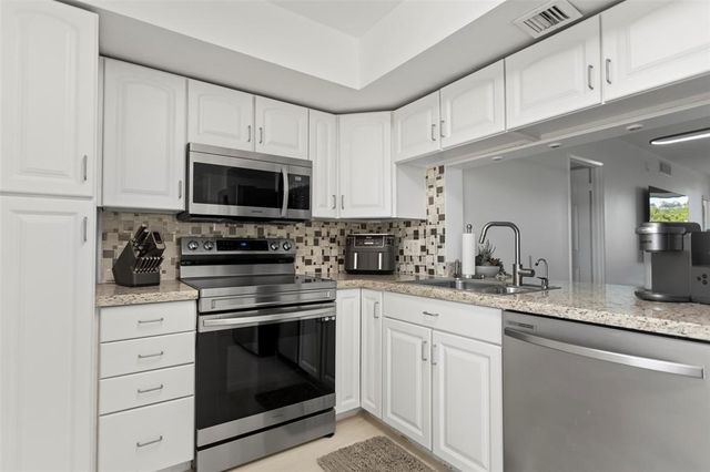 3100 NE 48th Court 413, Lighthouse Point, FL 33064