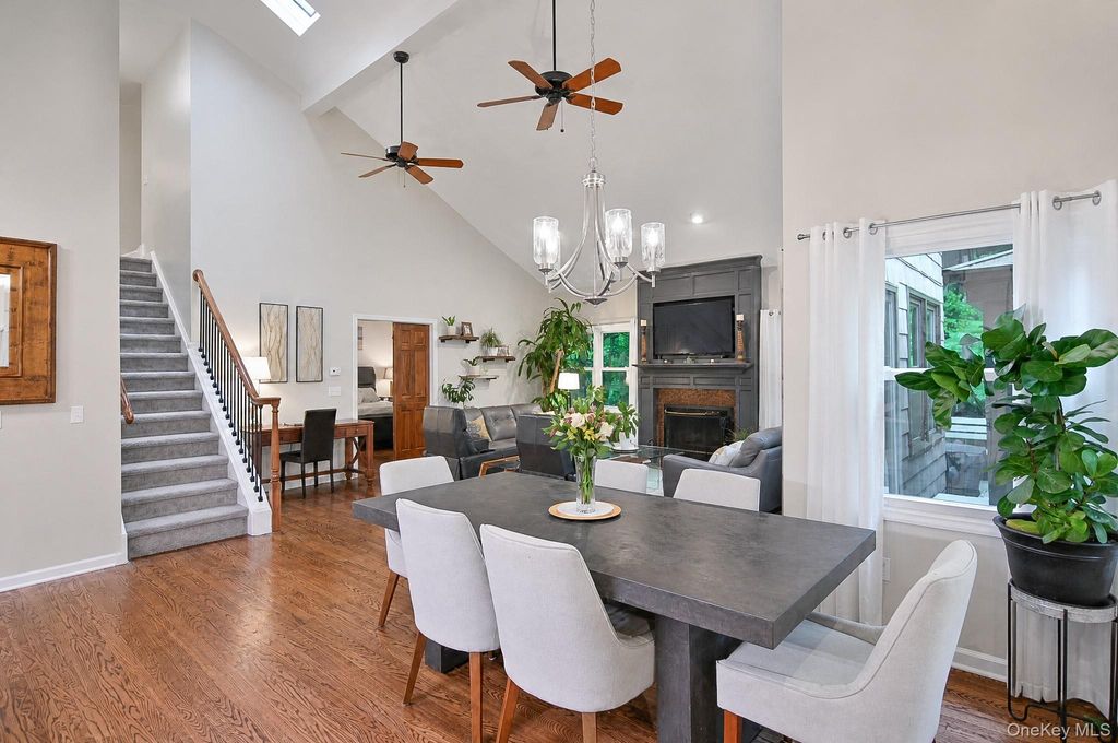11 Coach Hill Drive Danbury, Call Listing Agent, CT 06811 — photo 4