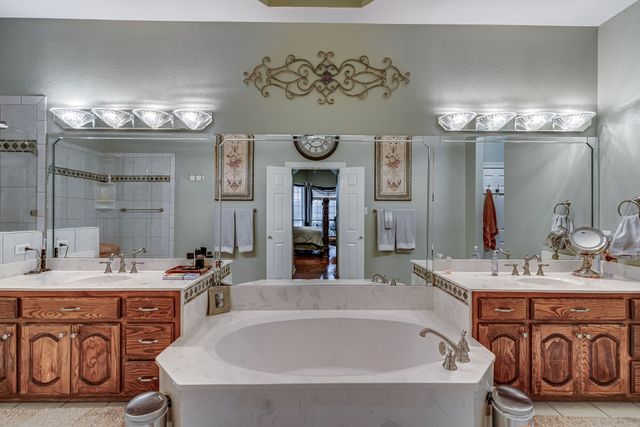 506 Youngblood Road, Waxahachie, TX 75165