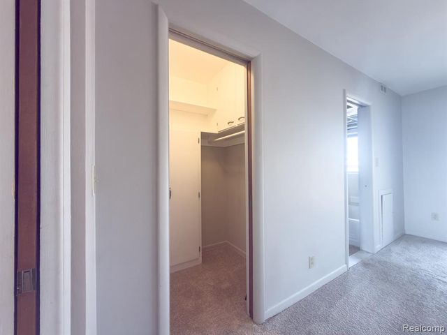 2121 Clawson Avenue 205, Royal Oak, MI 48073