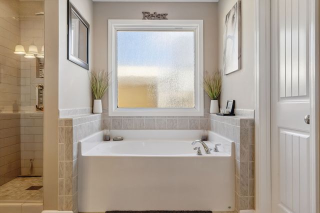 1078 Everwood Dr, Ashland City, TN 37015