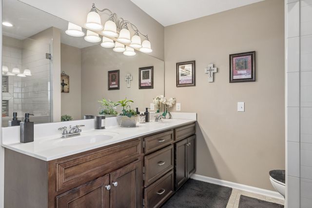 1078 Everwood Dr, Ashland City, TN 37015