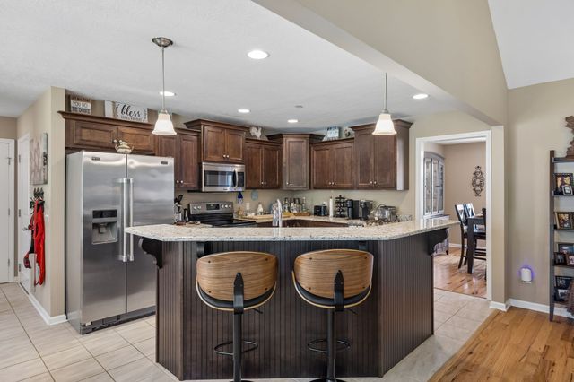 1078 Everwood Dr, Ashland City, TN 37015