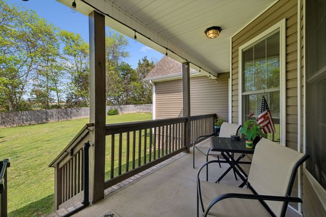 1078 Everwood Dr, Ashland City, TN 37015