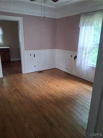 184 East 7th Street, Oswego, NY 13126