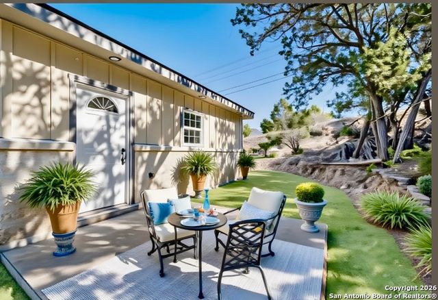 237 Hopi Trail, Bandera, TX 78003