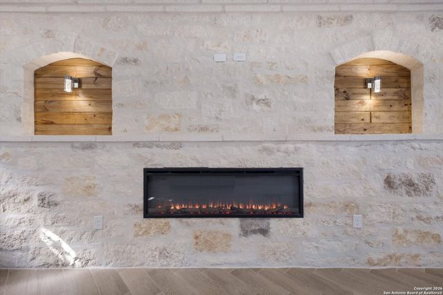 237 Hopi Trail, Bandera, TX 78003