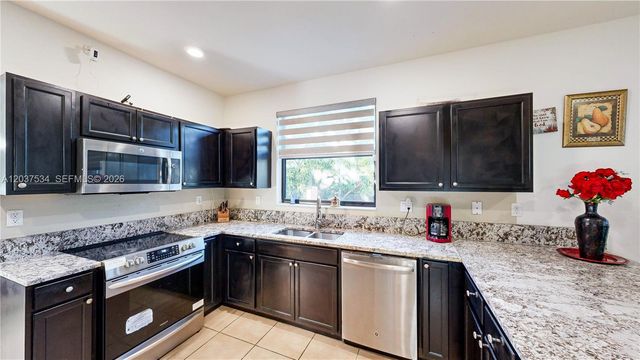 174 SE 35th Avenue, Homestead, FL 33033