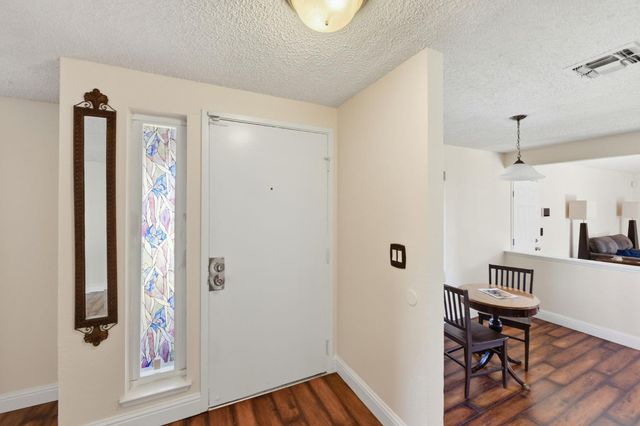 760 Los Lunas Way, Sacramento, CA 95833