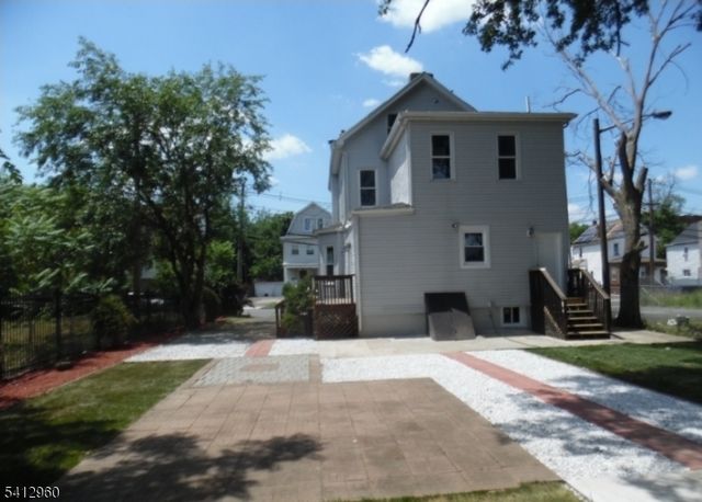 21 Lawrence St, Bloomfield Twp., NJ 07003