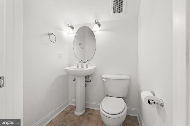 2254 MARGRAF CIR, Woodbridge, VA 22191