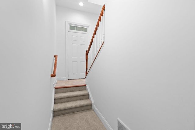2254 MARGRAF CIR, Woodbridge, VA 22191