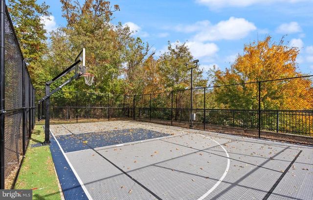 2254 MARGRAF CIR, Woodbridge, VA 22191