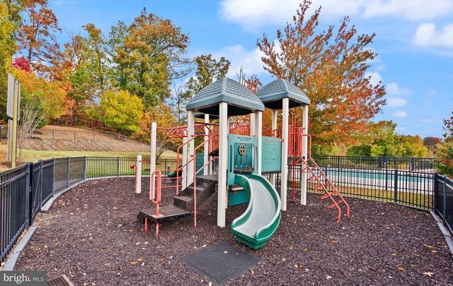 2254 MARGRAF CIR, Woodbridge, VA 22191