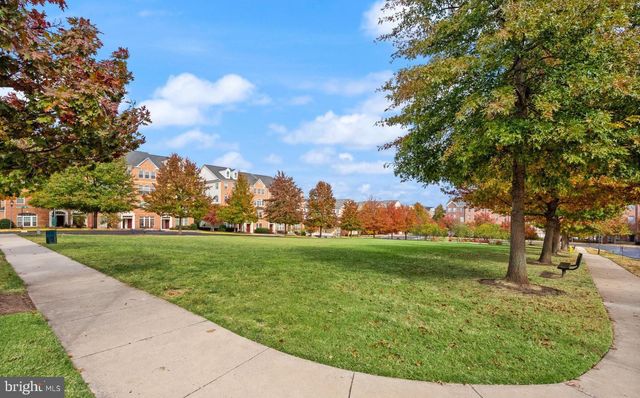2254 MARGRAF CIR, Woodbridge, VA 22191