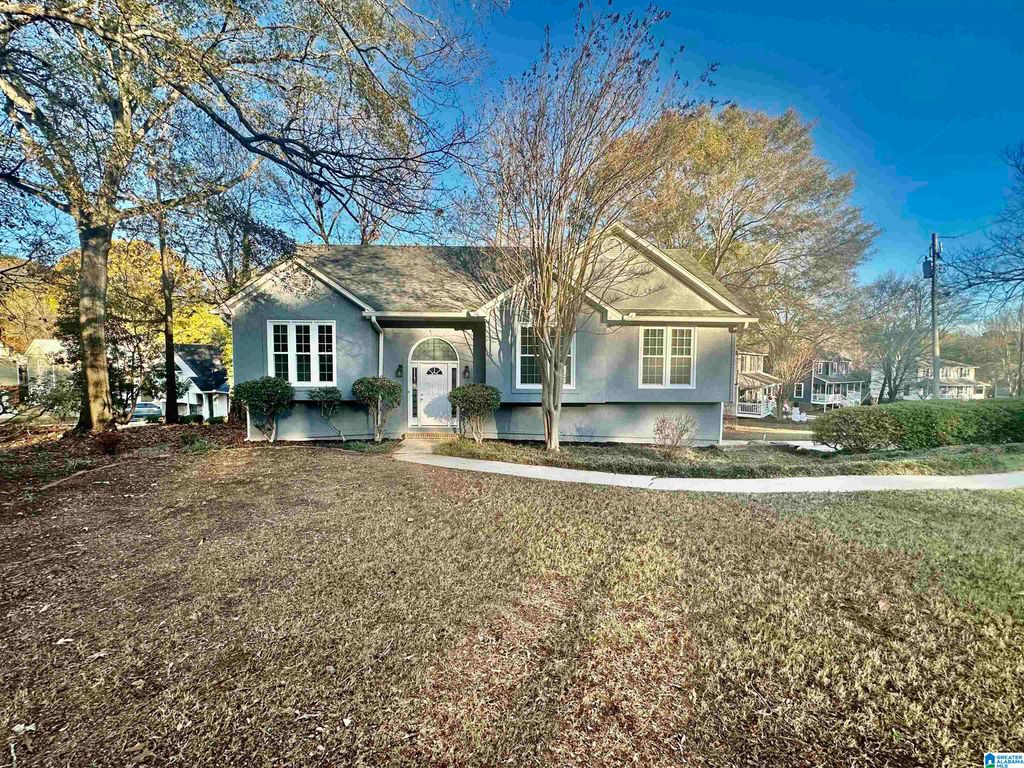 201 SHALIMAR CIRCLE, Alabaster, AL 35007