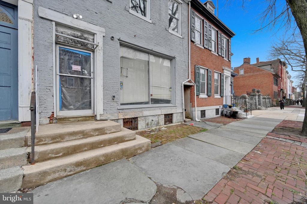 221 S 5TH STREET, Reading, PA 19602