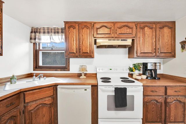 601 Labaree STREET, Watertown, WI 53094