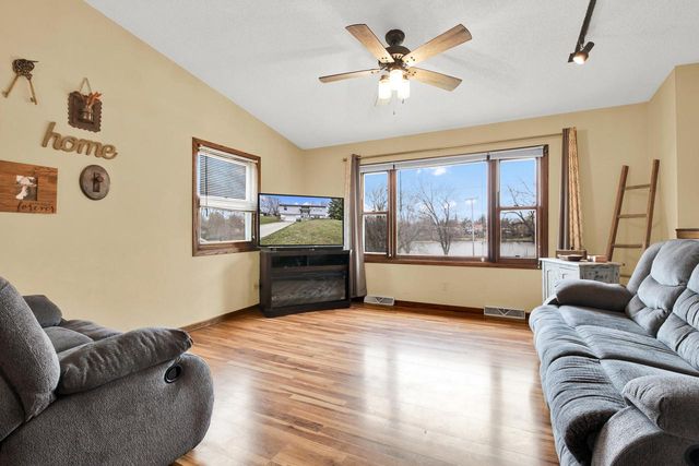 601 Labaree STREET, Watertown, WI 53094