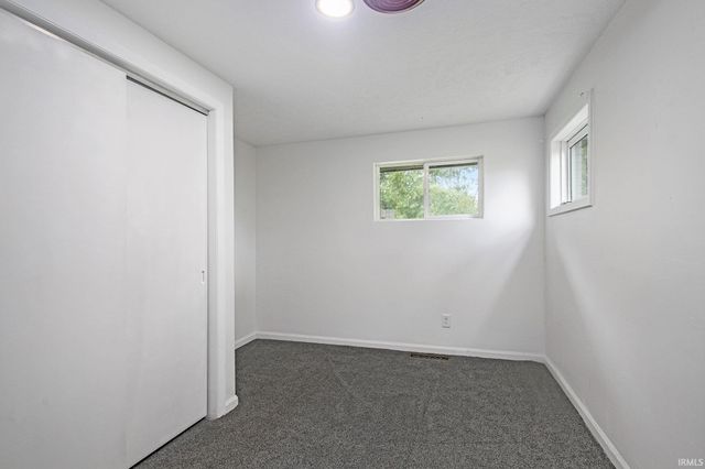 29929 Carolina Avenue, Elkhart, IN 46516