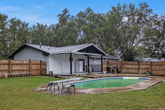 29929 Carolina Avenue, Elkhart, IN 46516