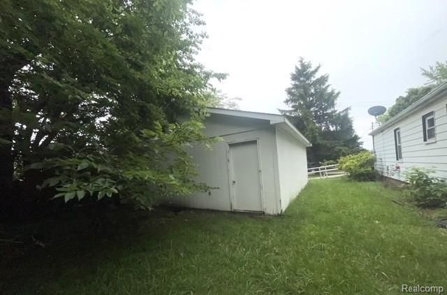 320 Rapid Street, Pontiac, MI 48341