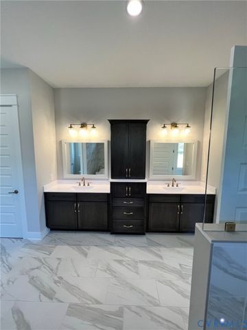 4945 Hundley Pl, Mechanicsville, VA 23111