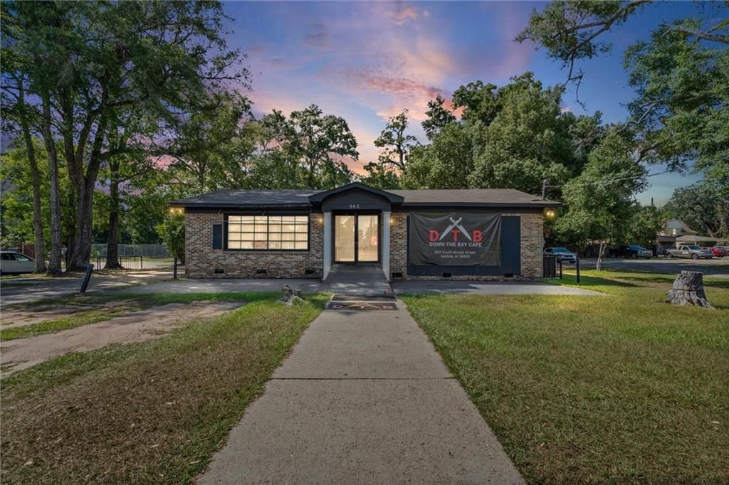 960 Broad Street S, Mobile, AL 36603 — exterior