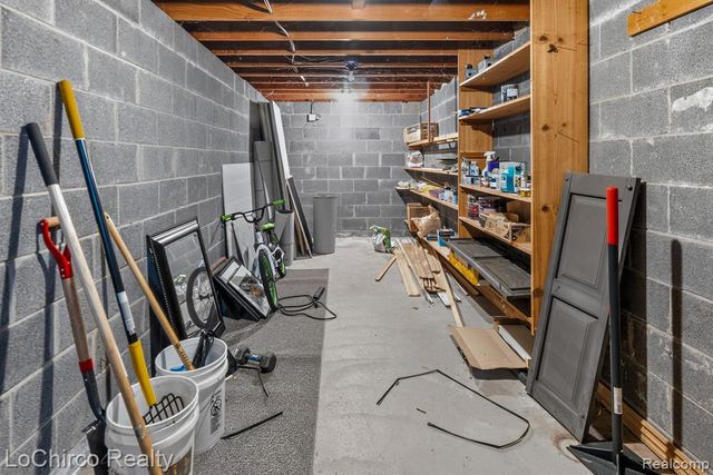 2377 Walton Boulevard 17, Rochester Hills, MI 48309