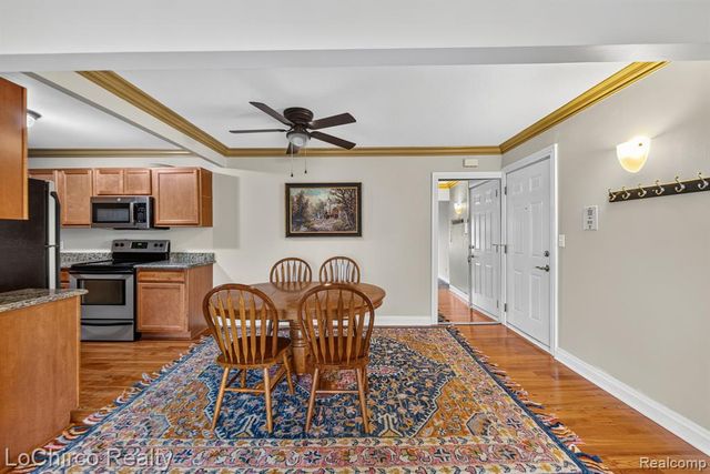 2377 Walton Boulevard 17, Rochester Hills, MI 48309