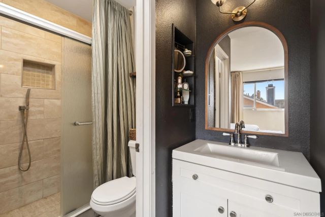 4921 Trojan Ave 7, San Diego, CA 92115