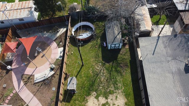 8217 HillTop Drive, Bakersfield, CA 93307