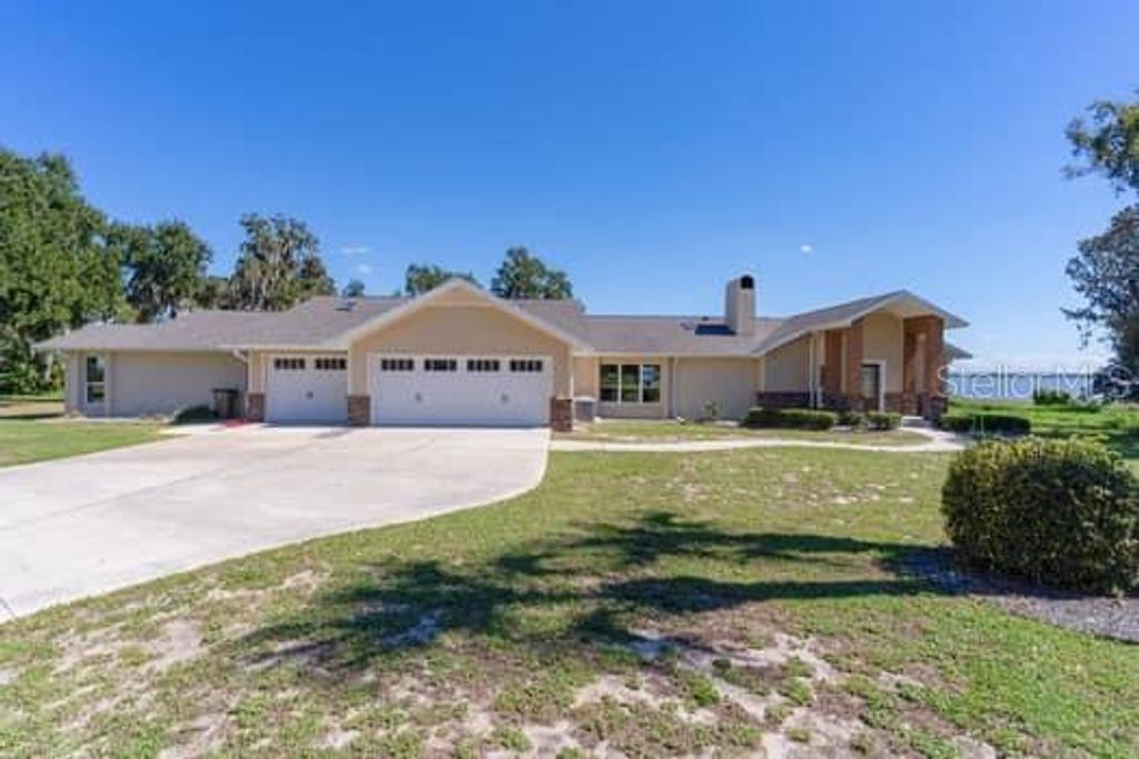 34240 ROSA LANE, Fruitland Park, FL 34731