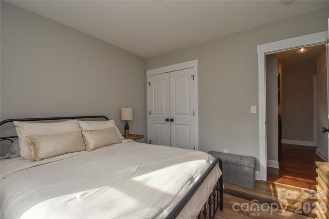 1809 Megan Ann Lane, Lincolnton, NC 28092