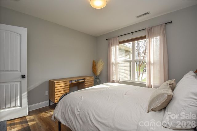 1809 Megan Ann Lane, Lincolnton, NC 28092