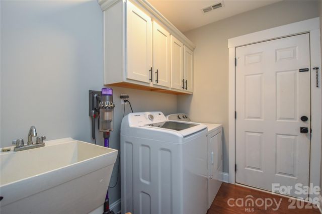 1809 Megan Ann Lane, Lincolnton, NC 28092