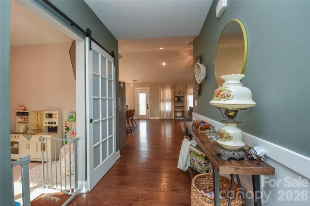 1809 Megan Ann Lane, Lincolnton, NC 28092