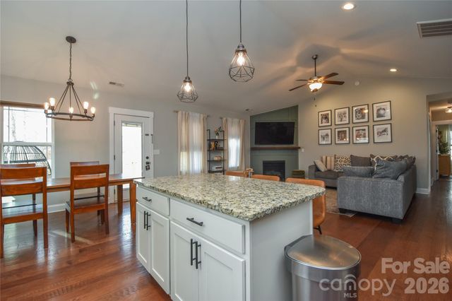 1809 Megan Ann Lane, Lincolnton, NC 28092