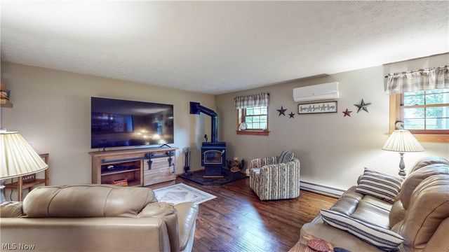 4409 Dudley Road, Mantua, OH 44255
