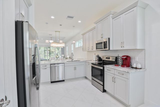 11587 SW Visconti Way, Port St Lucie, FL 34986