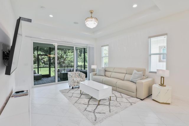 11587 SW Visconti Way, Port St Lucie, FL 34986