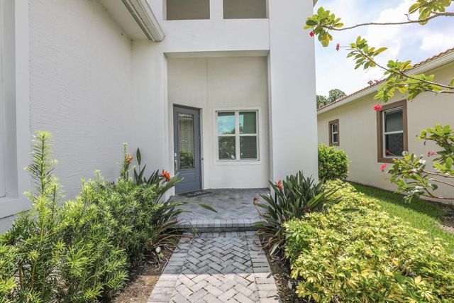 11587 SW Visconti Way, Port St Lucie, FL 34986