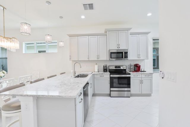 11587 SW Visconti Way, Port St Lucie, FL 34986