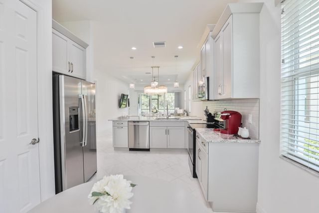 11587 SW Visconti Way, Port St Lucie, FL 34986